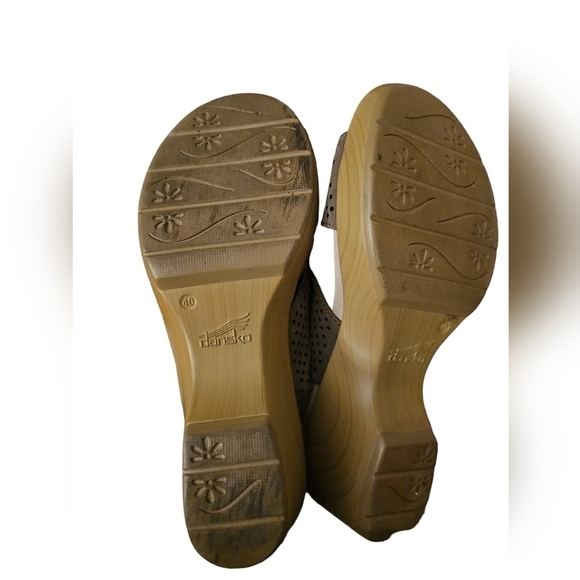 Dansko sz 40 Jacinda casual buckle dark tan sz 40 clogs sandals SH81 - Picture 3 of 5